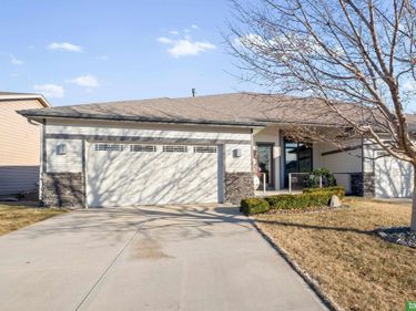 5811 N 159th Street, Omaha, NE 68116