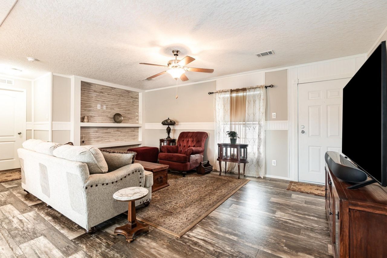 123 Shetland Woods Dr. Photo 11