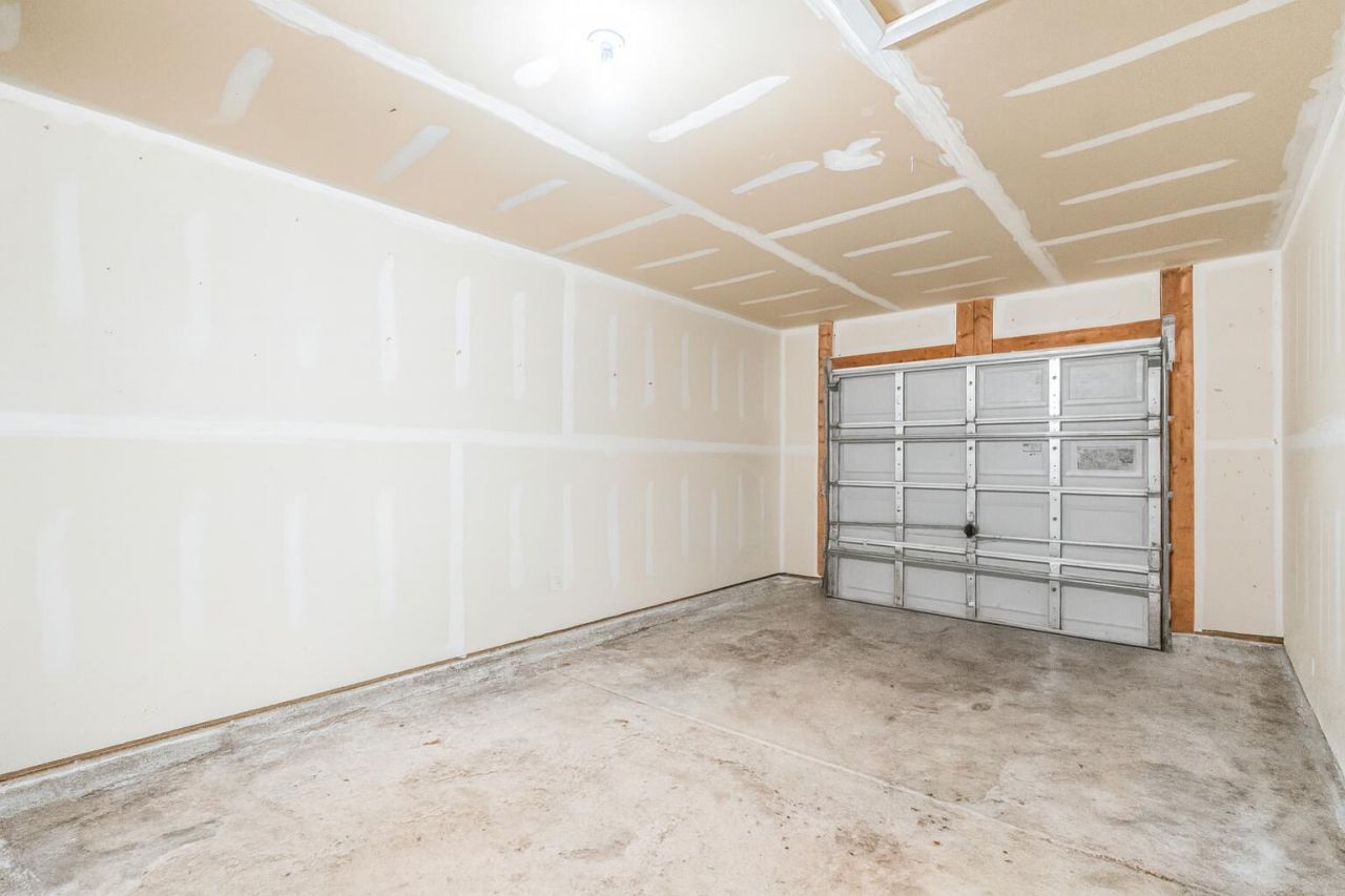 129 Ducane Street Photo 25