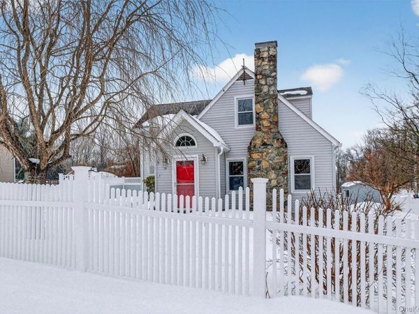 31 Oneonta Road , Carmel, NY 10512