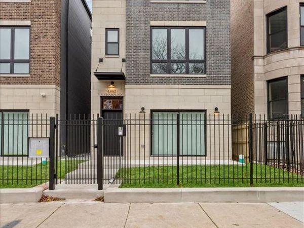 4932 S Champlain Avenue , Chicago, IL 60615