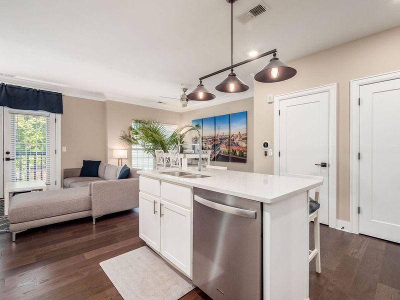 1670 E Broad Street , Unit 309, Columbus, OH 43203 Photo 11