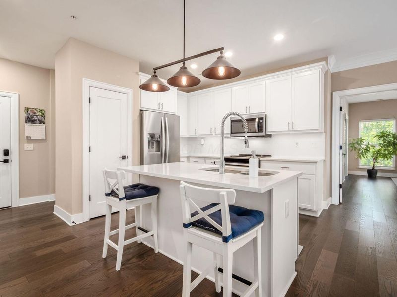 1670 E Broad Street , Unit 309, Columbus, OH 43203 Photo 9