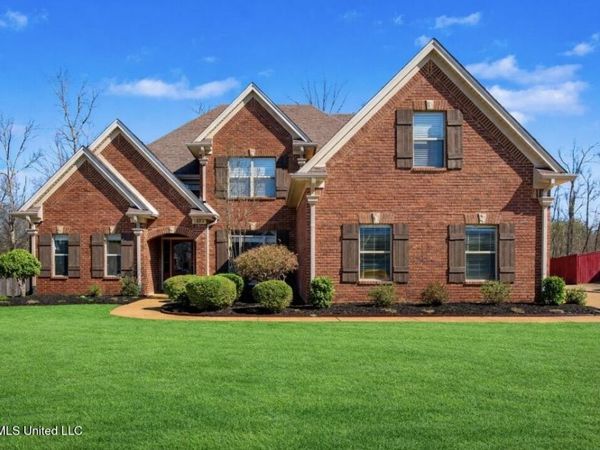 1884 W Keenlan Drive, Hernando, MS 38632
