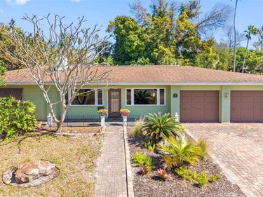 101 OSCEOLA ROAD , BELLEAIR, FL 33756