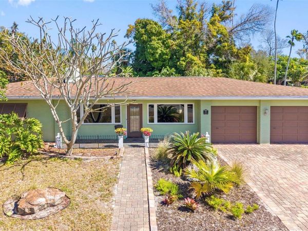 101 OSCEOLA ROAD , BELLEAIR, FL 33756