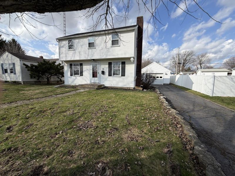 509 E North Street, Kenton, OH 43326 Photo 3