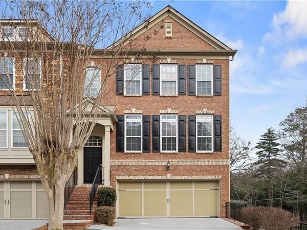 2871 Overlook Way , Atlanta, GA 30324