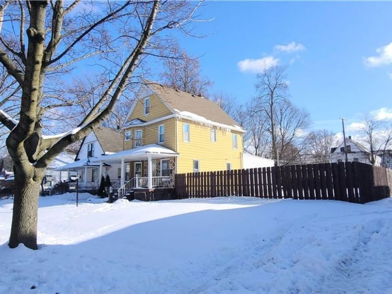 10732 Morison Avenue, Cleveland, OH 44108 Photo 2