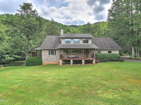122 Chase Drive, Roan Mountain, TN 37687