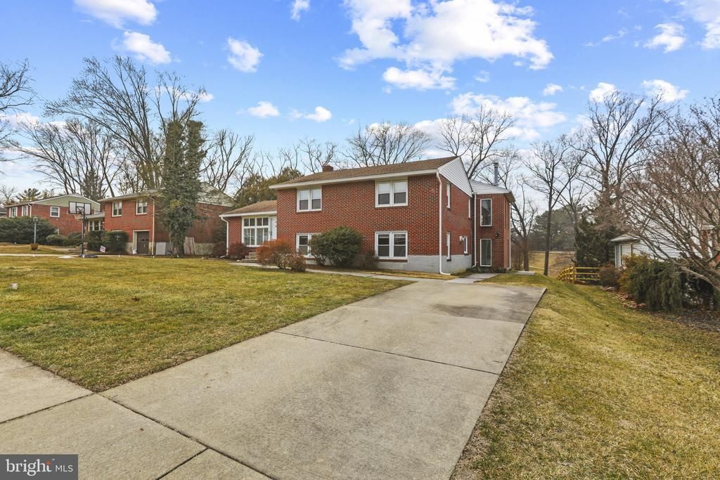 1214 Oakcroft Drive, Lutherville Timonium, MD 21093 Main Photo