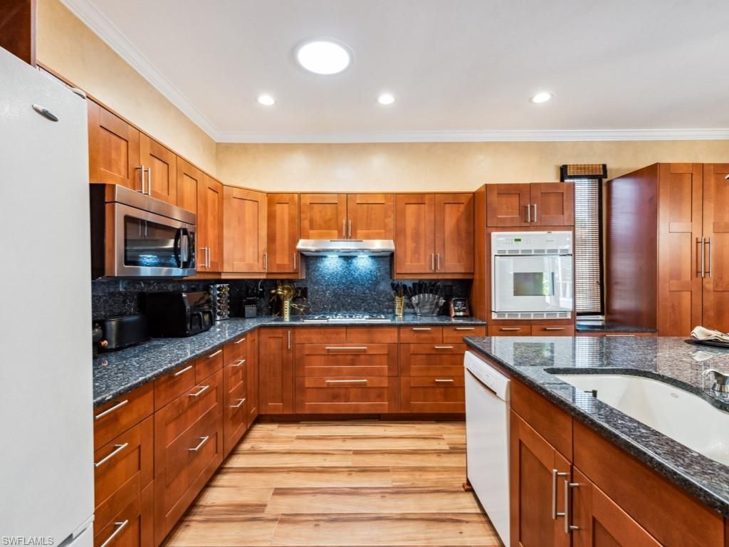 127 Palmetto Dunes Cir, Naples, FL 34113 Photo