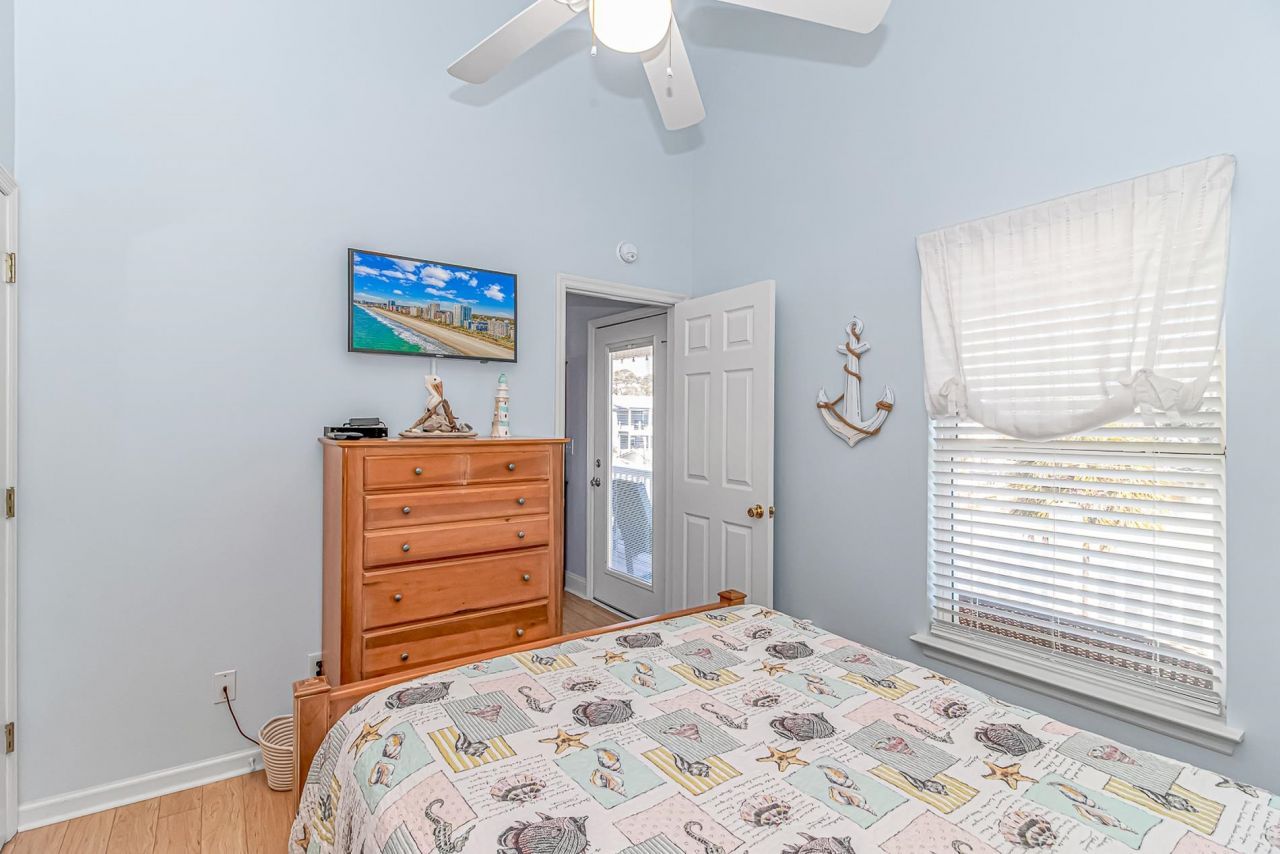 6001-1086 S Kings Hwy.  Photo 18