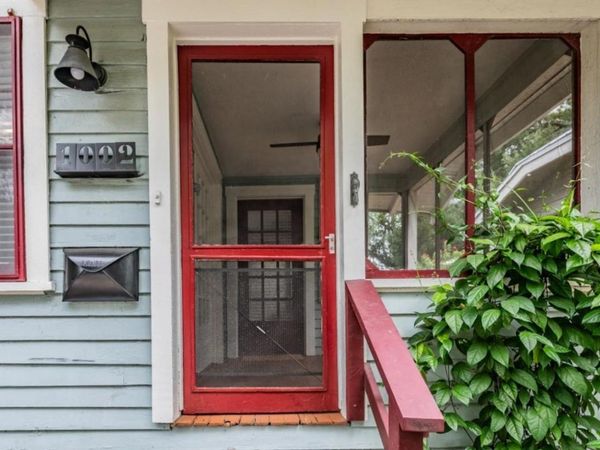 1002 E CRENSHAW STREET , TAMPA, FL 33604