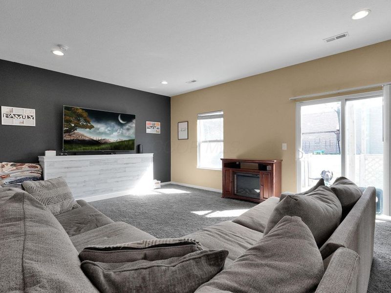 2940 Sussex Place Drive, Grove City, OH 43123 Photo 10