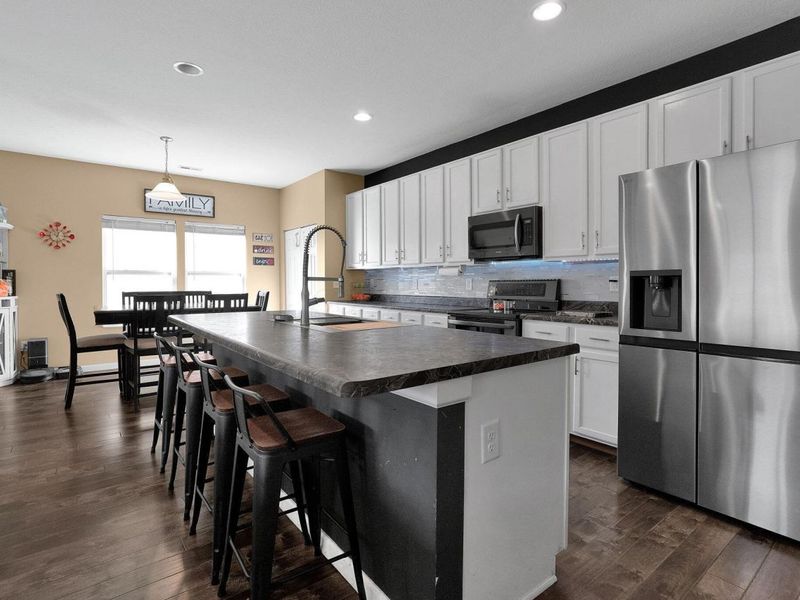 2940 Sussex Place Drive, Grove City, OH 43123 Photo 4