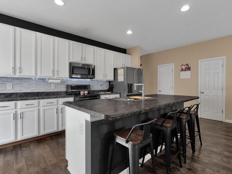 2940 Sussex Place Drive, Grove City, OH 43123 Photo 6