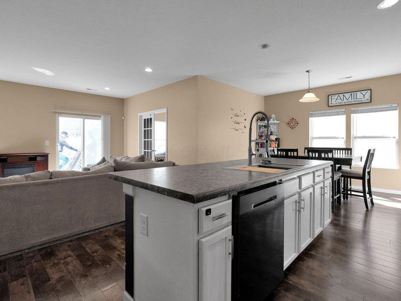 2940 Sussex Place Drive, Grove City, OH 43123 Photo 7