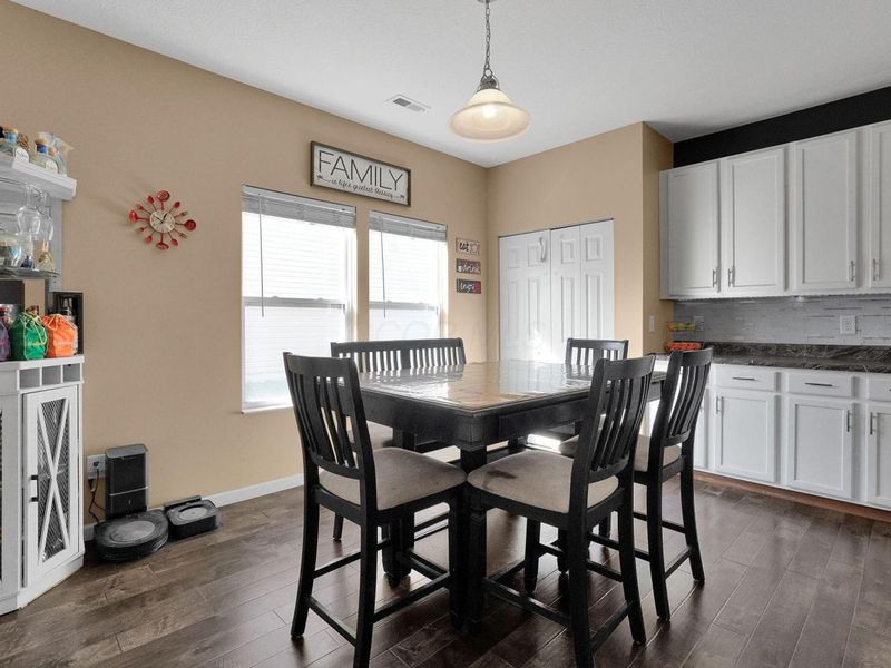 2940 Sussex Place Drive, Grove City, OH 43123 Photo 8