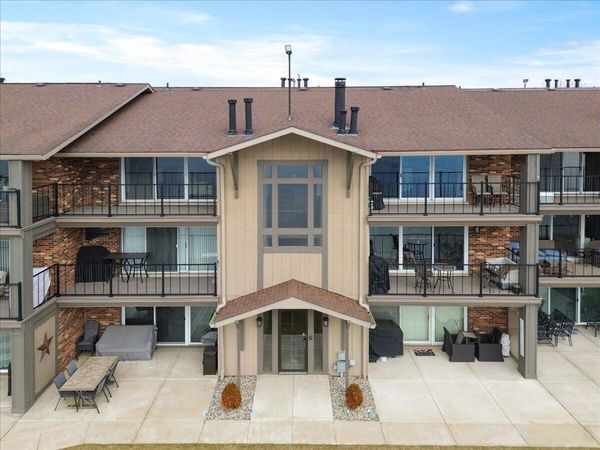 8125 Lake Shore Drive, Unit 6, Cedar Lake, IN 46303