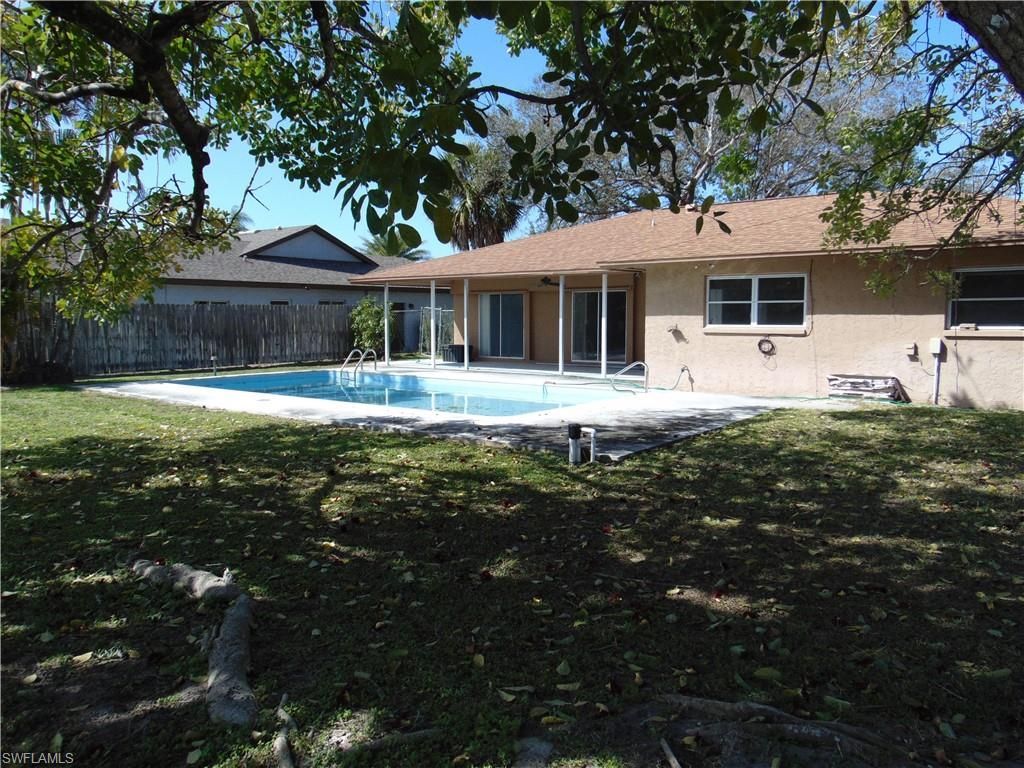 82 Johnnycake Dr, Naples, FL 34110 Photo