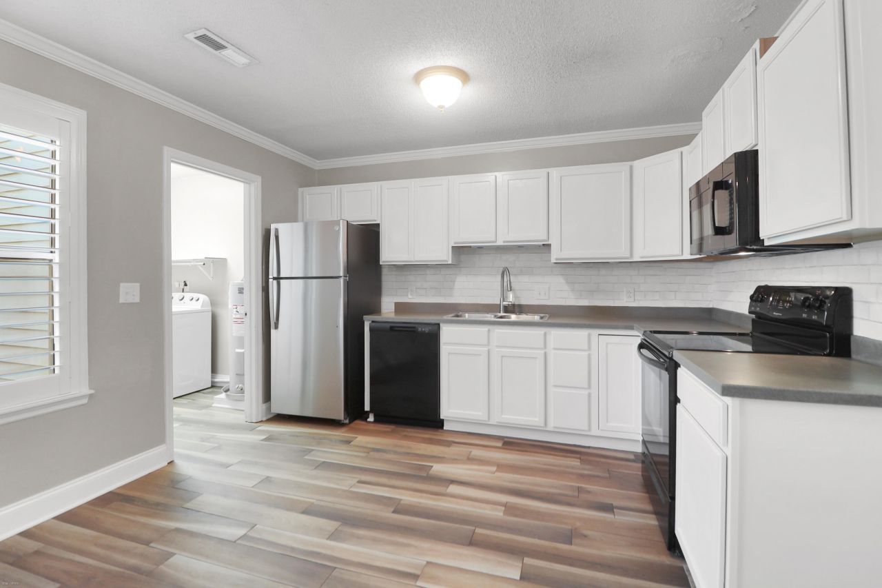 252 Howle Avenue Photo 9