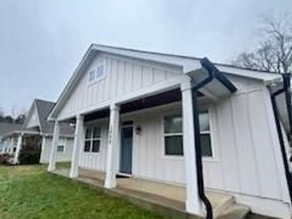 3840 Sofley Road , Charlotte, NC 28206