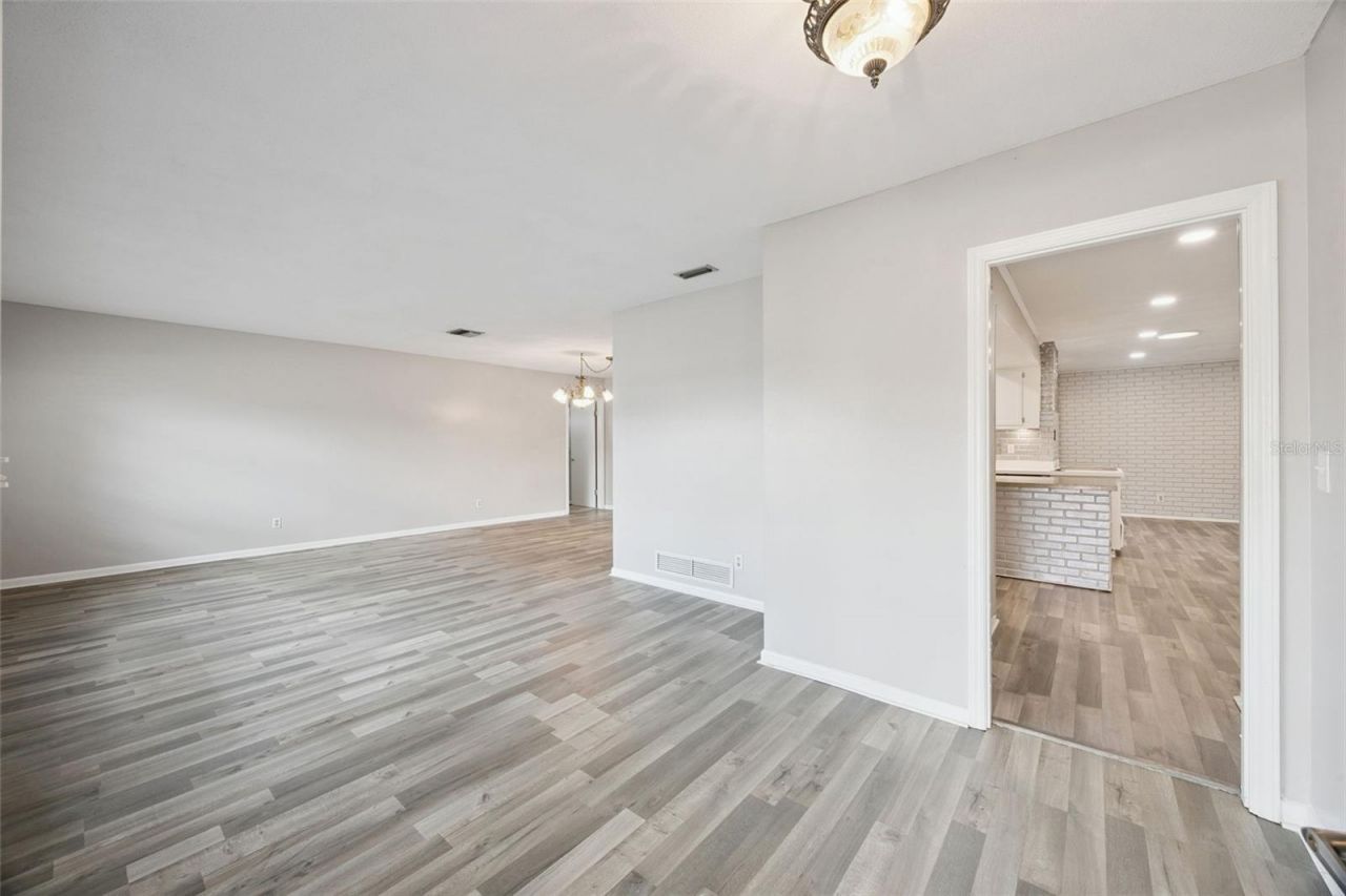 2504 Lauderdale Court, Orlando, FL 32805 Photo