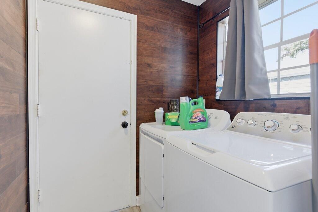1412 Corn Flower Lane, West Palm Beach, FL 33415 Photo