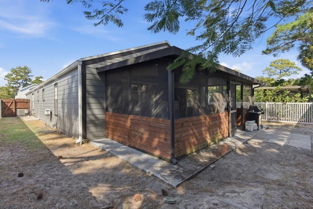 1412 Corn Flower Lane, West Palm Beach, FL 33415 Photo