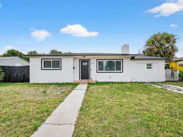 376 Leigh Road, West Palm Beach, FL 33405