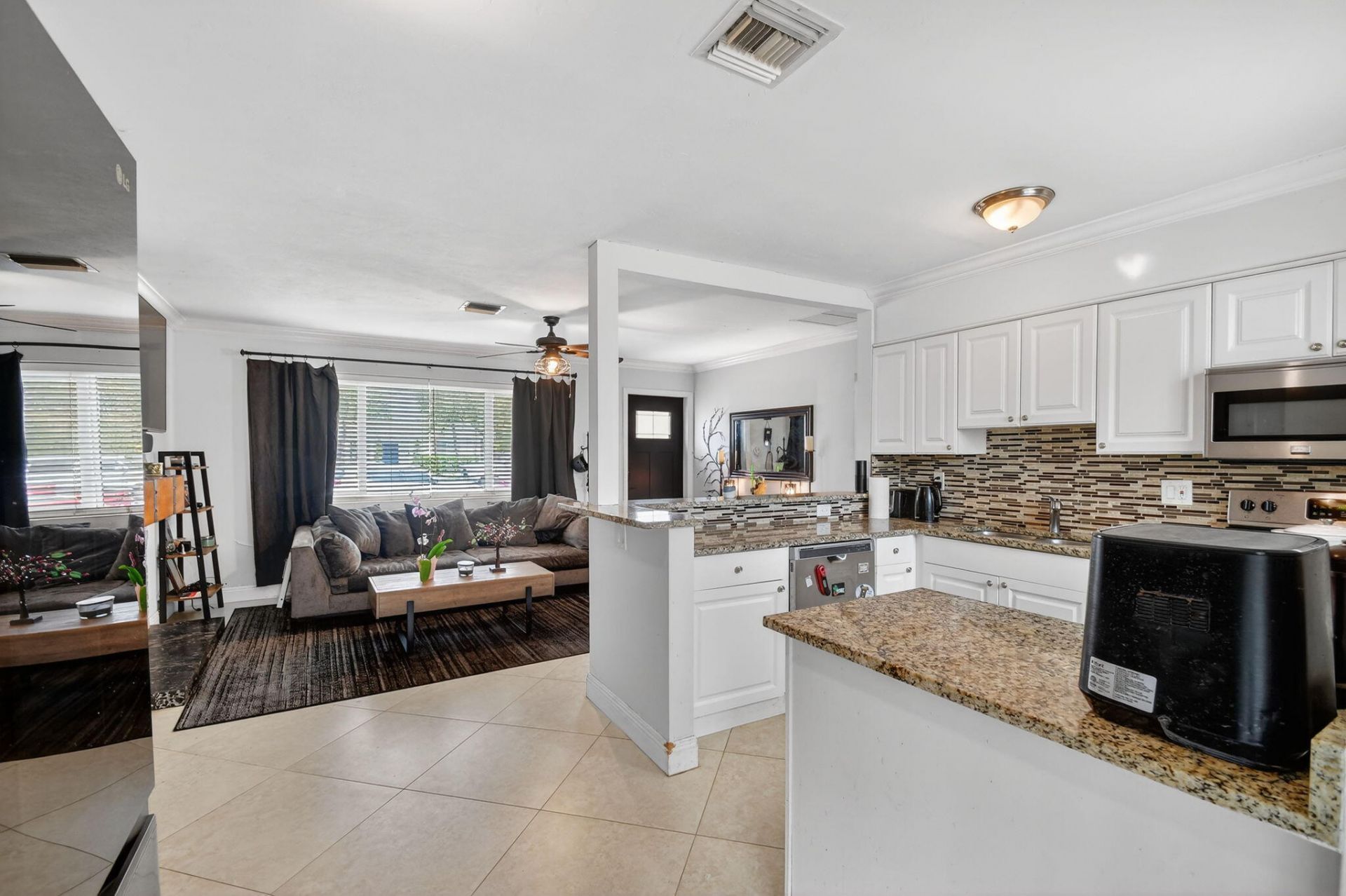 376 Leigh Road, West Palm Beach, FL 33405 Photo