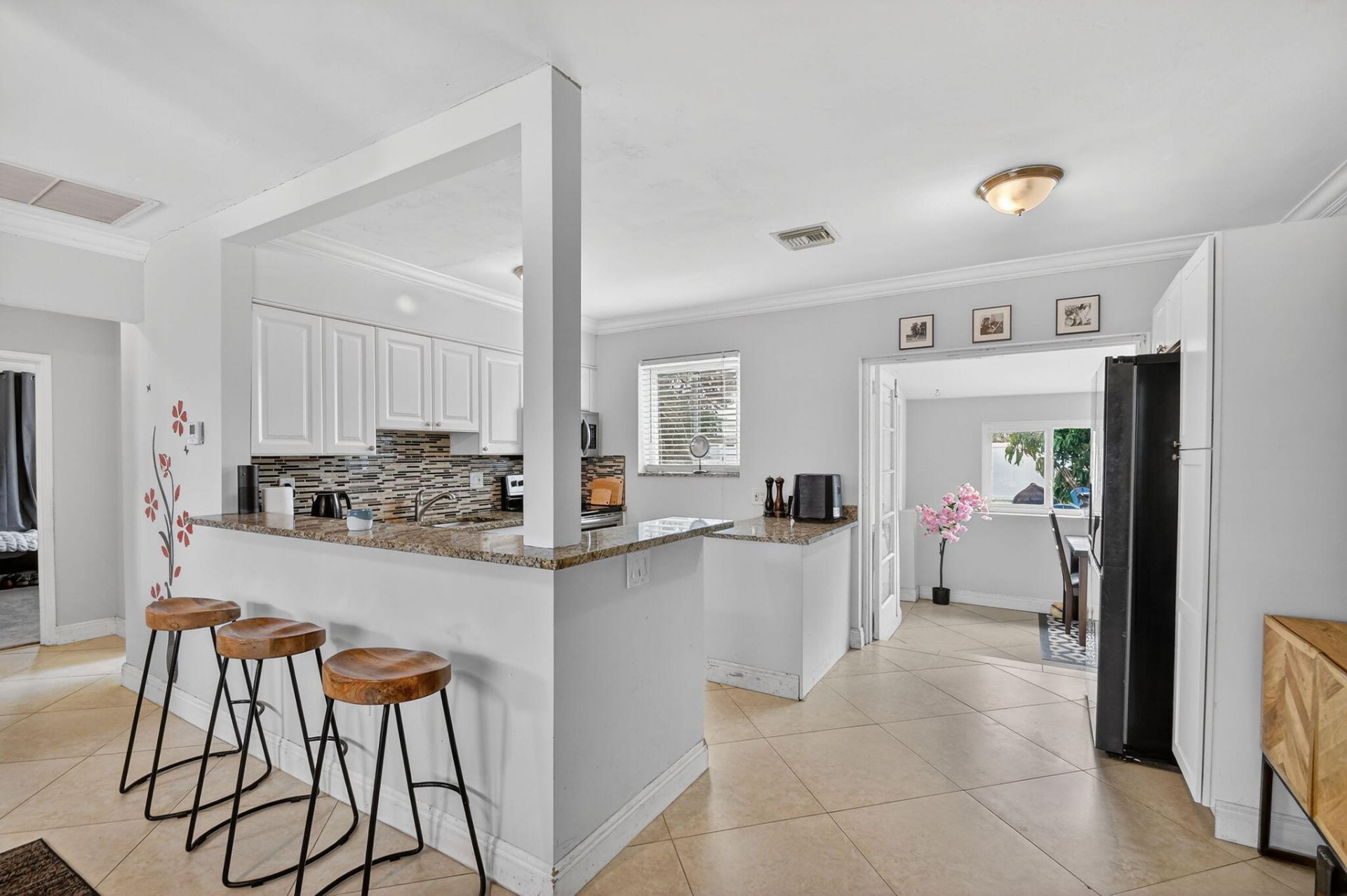 376 Leigh Road, West Palm Beach, FL 33405 Photo