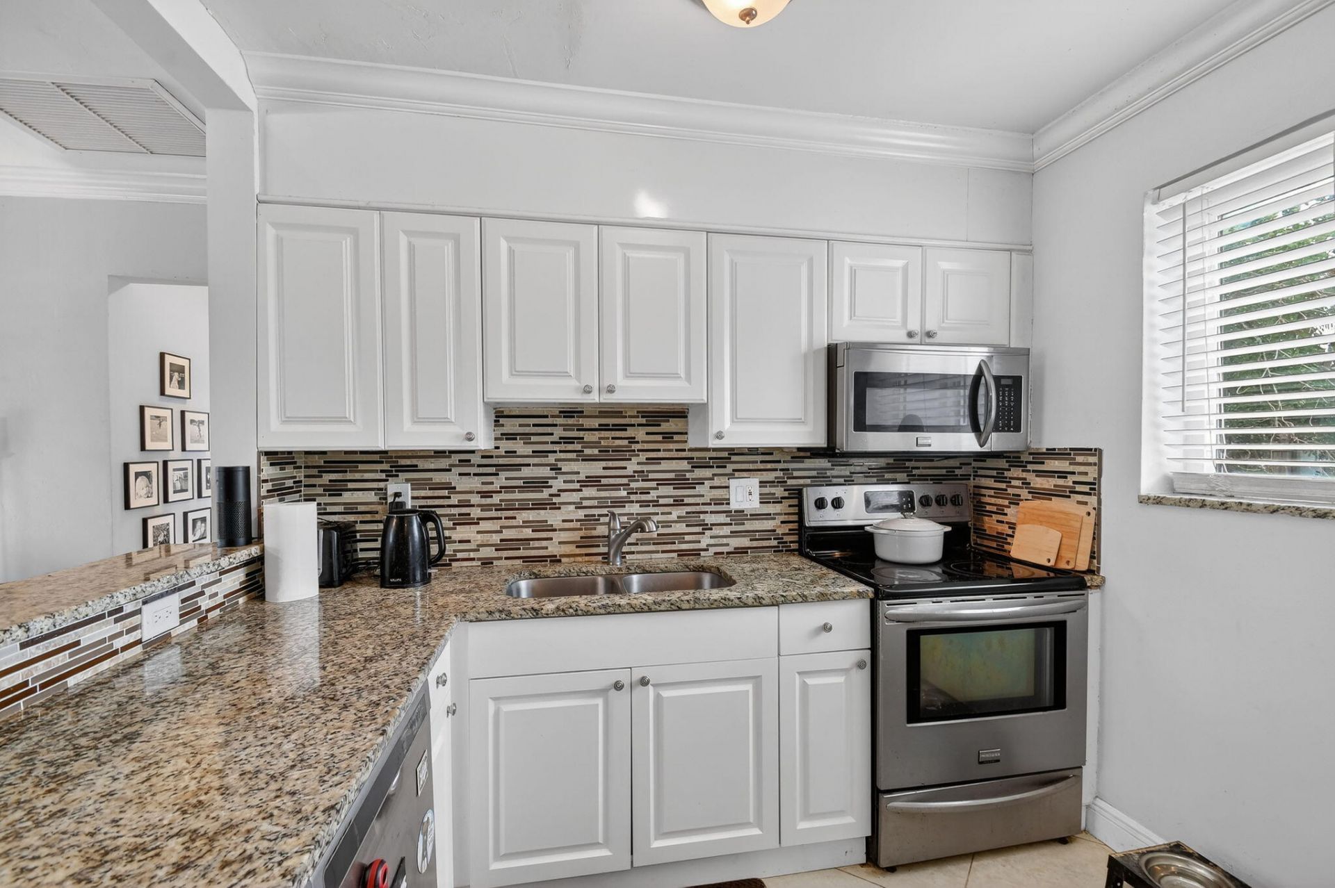 376 Leigh Road, West Palm Beach, FL 33405 Photo