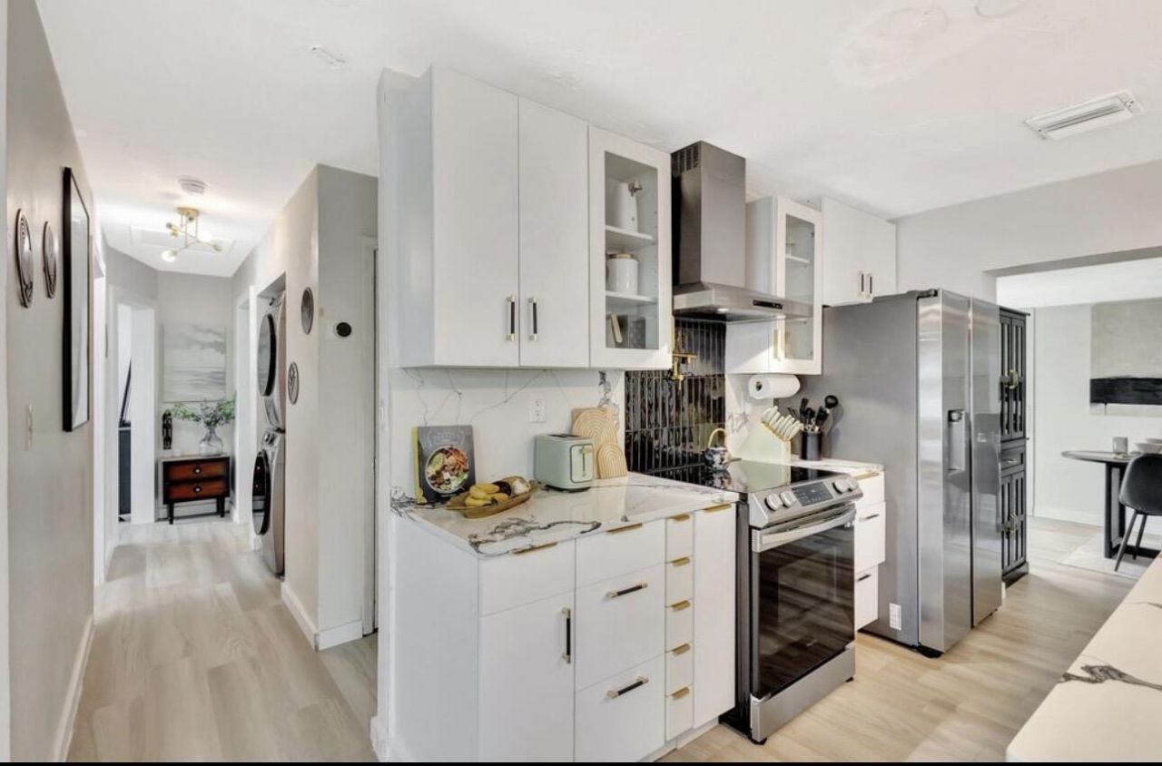 115 W 31st Court, Riviera Beach, FL 33404 Photo