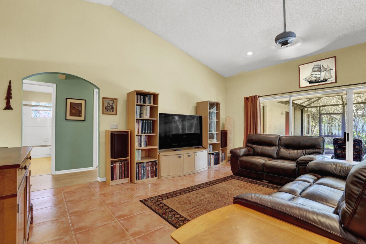 5696 Descartes Circle, Boynton Beach, FL 33472 Photo