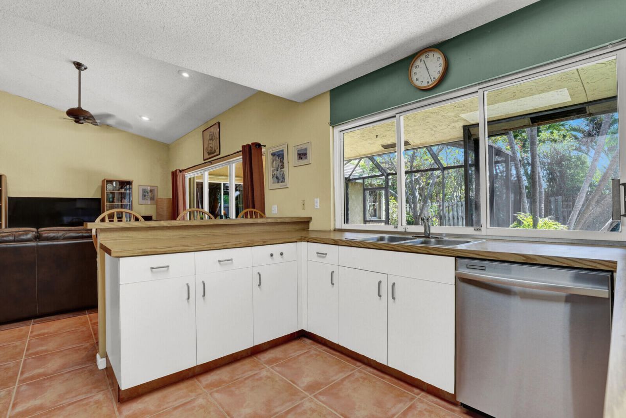 5696 Descartes Circle, Boynton Beach, FL 33472 Photo