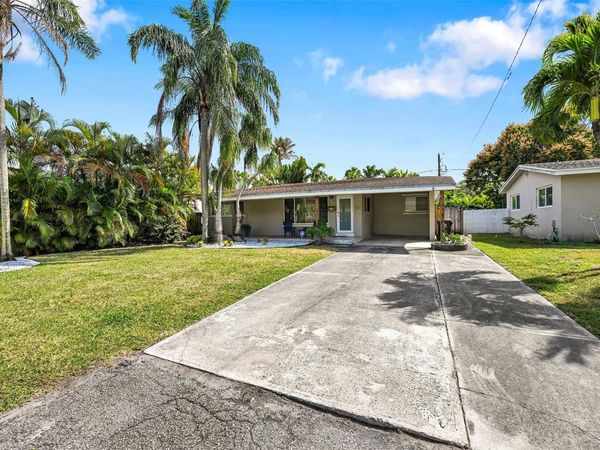 818 NE 18th St, Fort Lauderdale, FL 33305