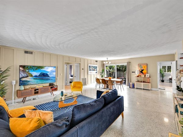 818 NE 18th Street, Fort Lauderdale, FL 33305