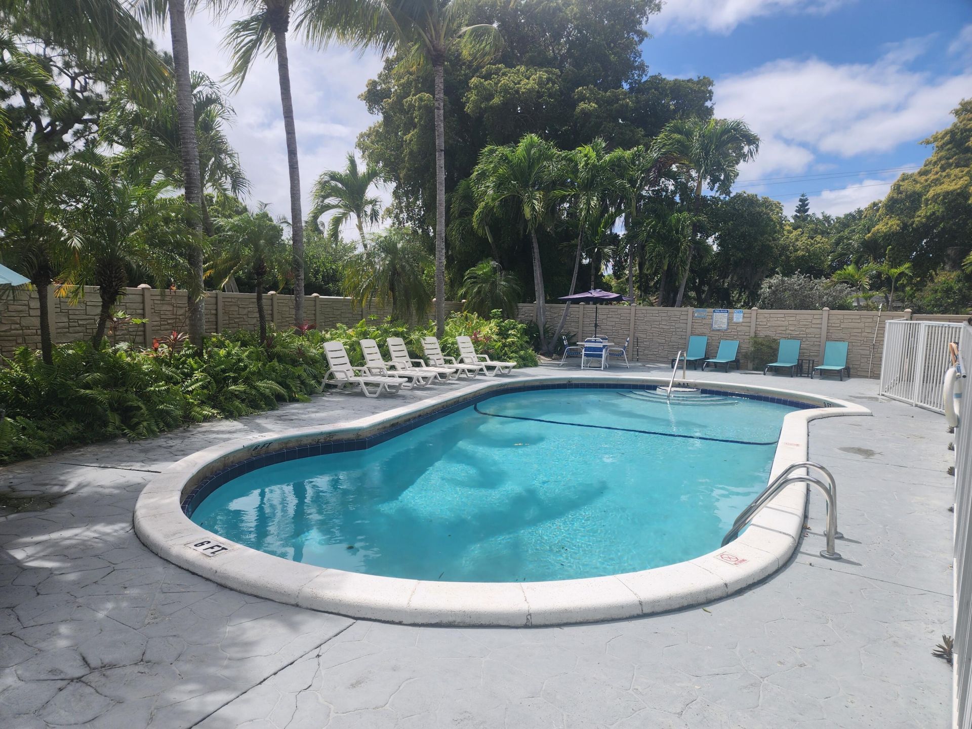 1125 NE 16th Place, Unit 105, Fort Lauderdale, FL 33305 Photo