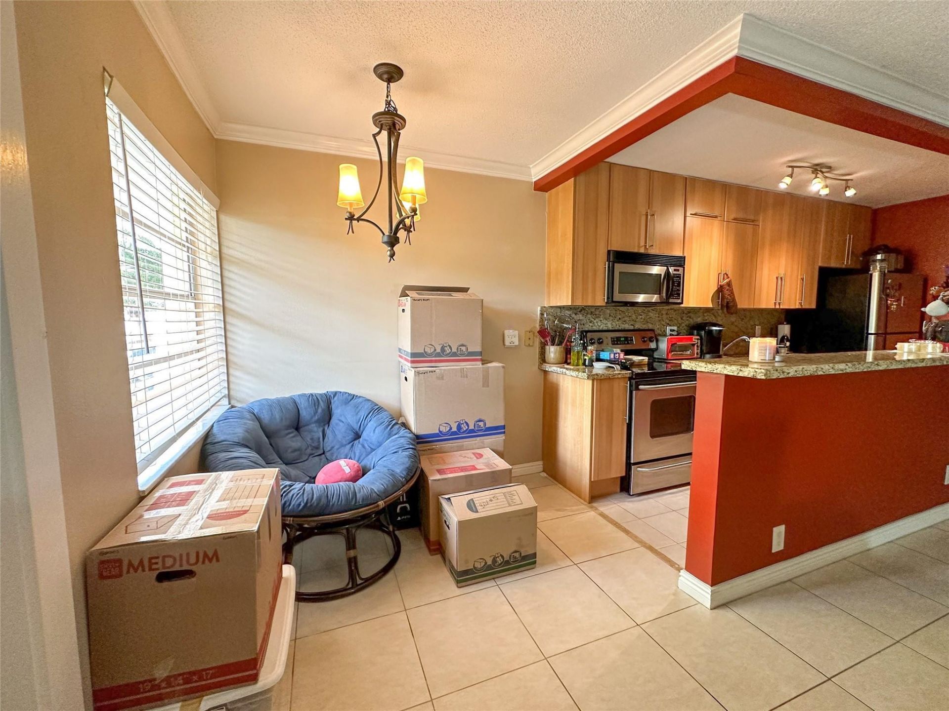 1125 NE 16th Place, Unit 105, Fort Lauderdale, FL 33305 Photo