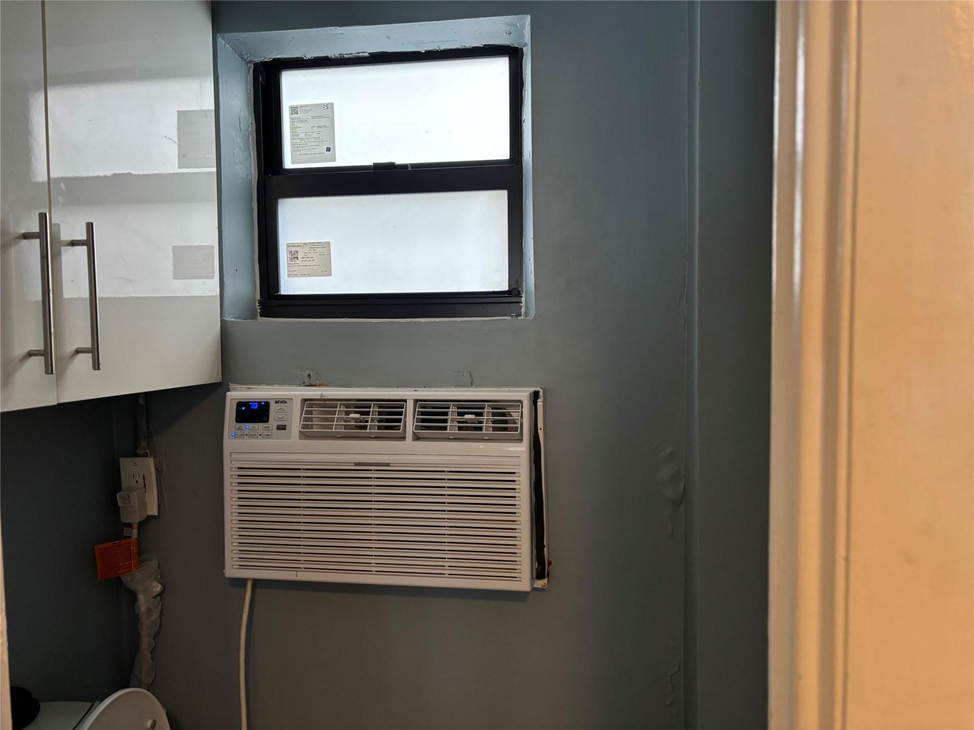 321 Wilson Street, Unit 5d, Hollywood, FL 33019 Photo