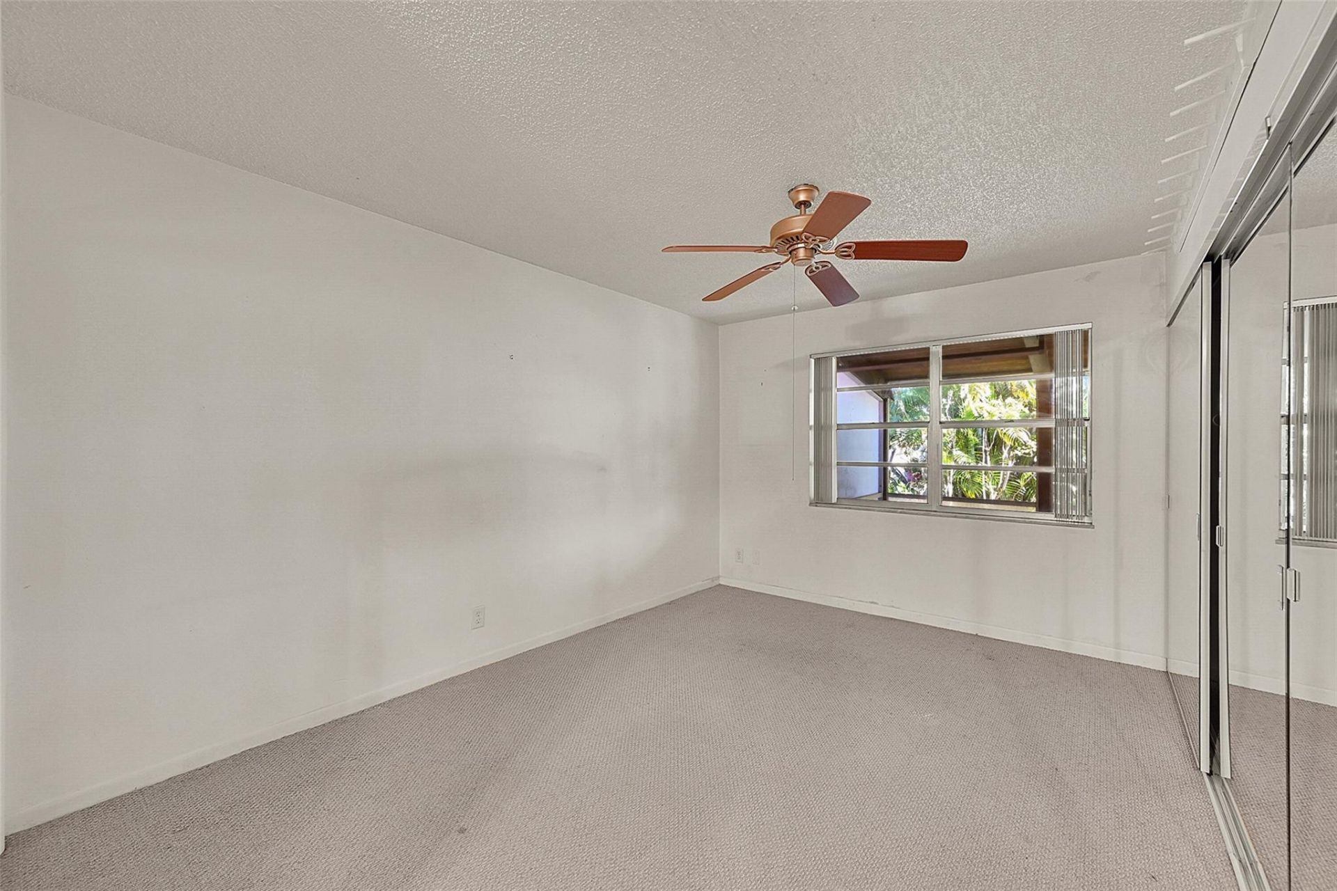 235 Briarwood Circle, Unit 2-12A, Hollywood, FL 33024 Photo