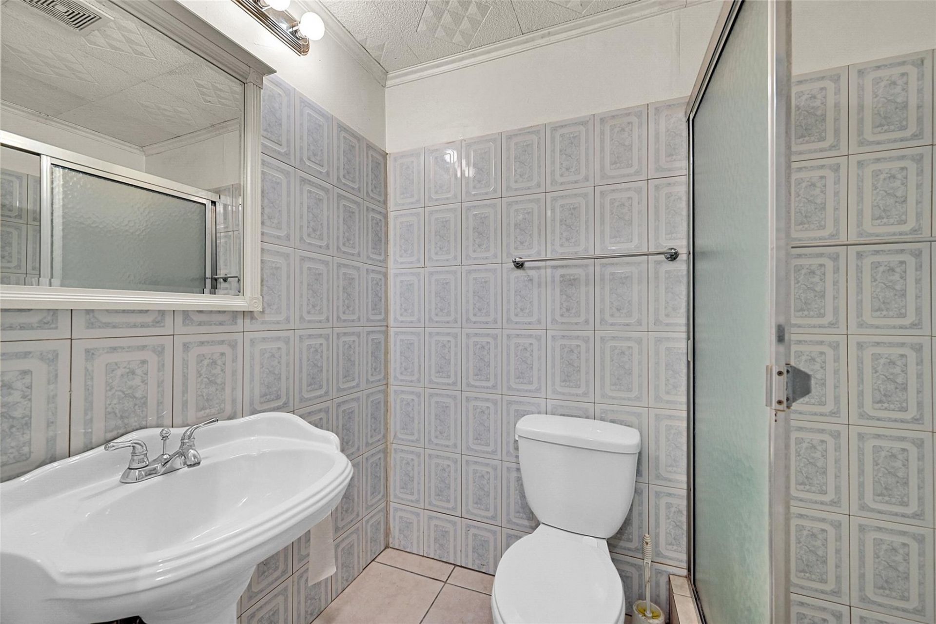 235 Briarwood Circle, Unit 2-12A, Hollywood, FL 33024 Photo