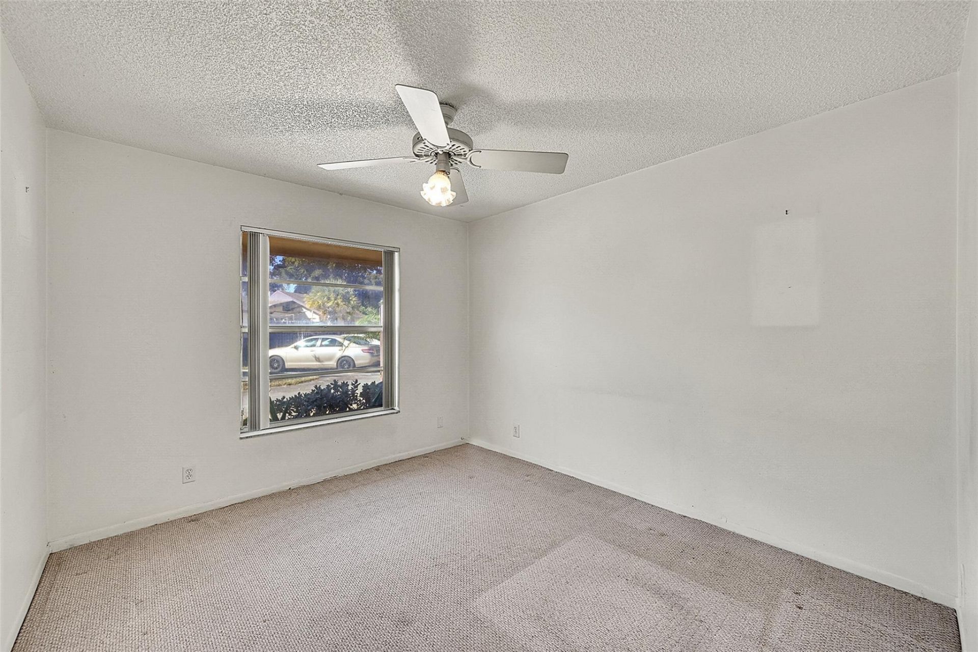 235 Briarwood Circle, Unit 2-12A, Hollywood, FL 33024 Photo