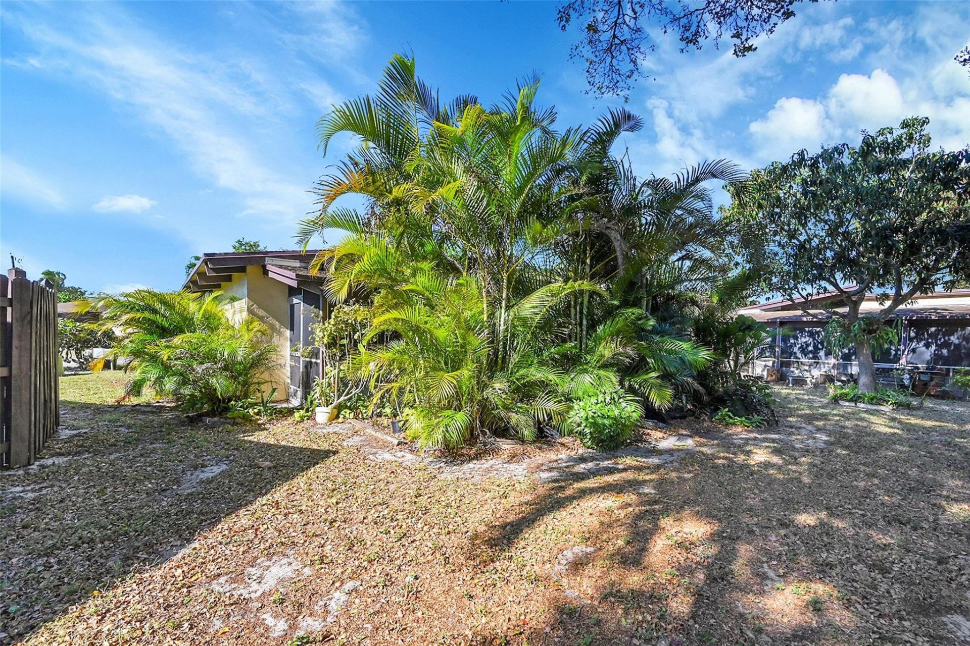 235 Briarwood Circle, Unit 2-12A, Hollywood, FL 33024 Photo