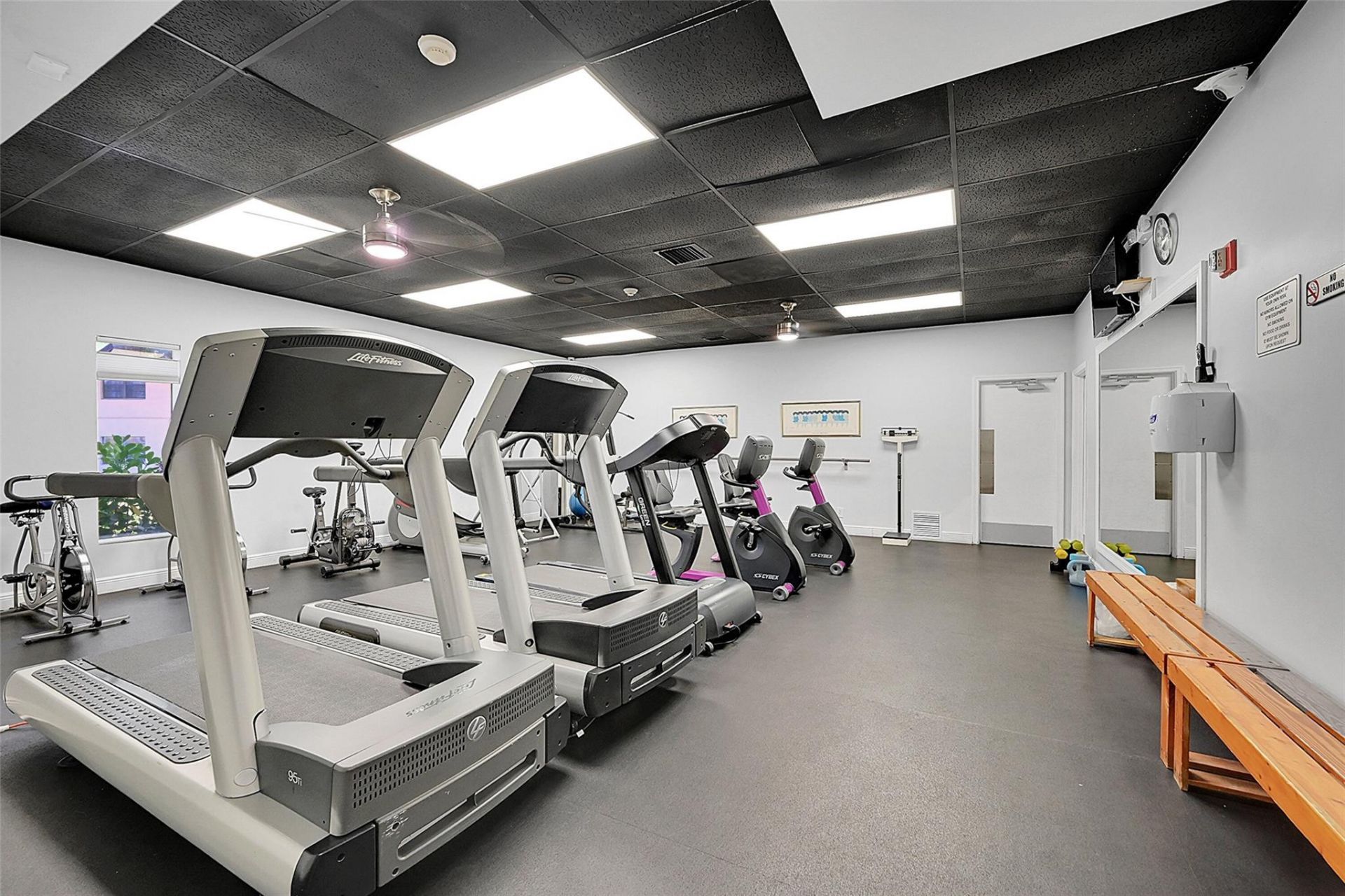 235 Briarwood Circle, Unit 2-12A, Hollywood, FL 33024 Photo