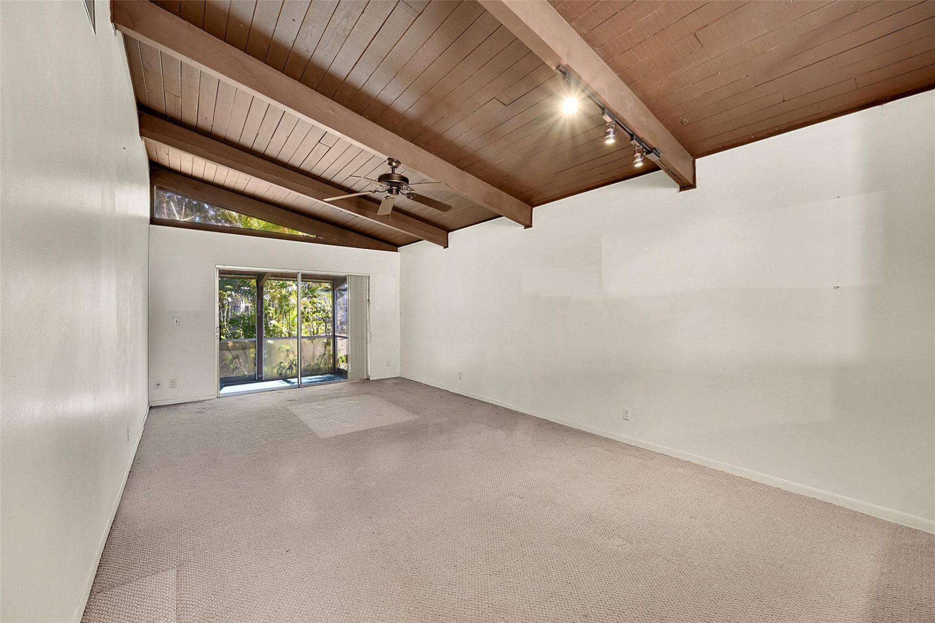 235 Briarwood Circle, Unit 2-12A, Hollywood, FL 33024 Photo