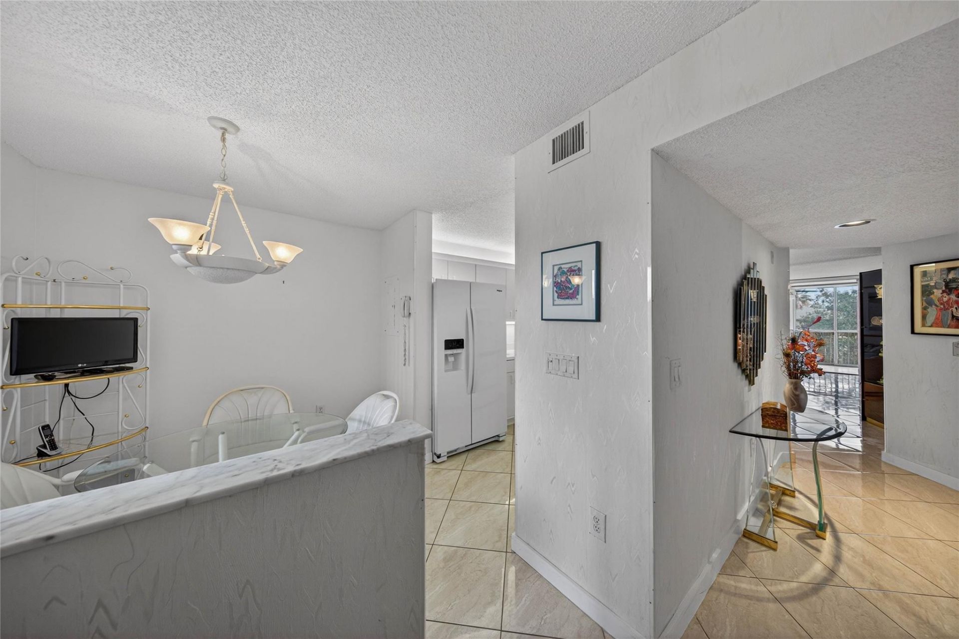 7872 Trent Drive, Unit 305, Fort Lauderdale, FL 33321 Photo