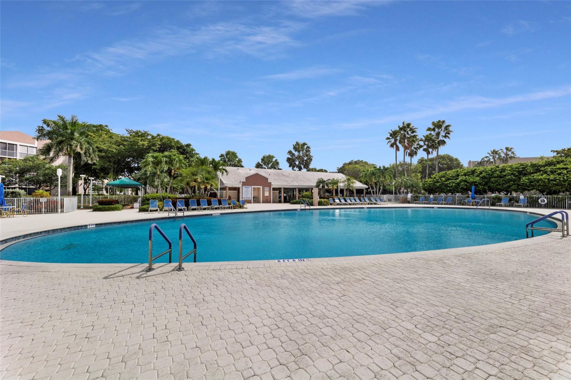 7872 Trent Drive, Unit 305, Fort Lauderdale, FL 33321 Photo